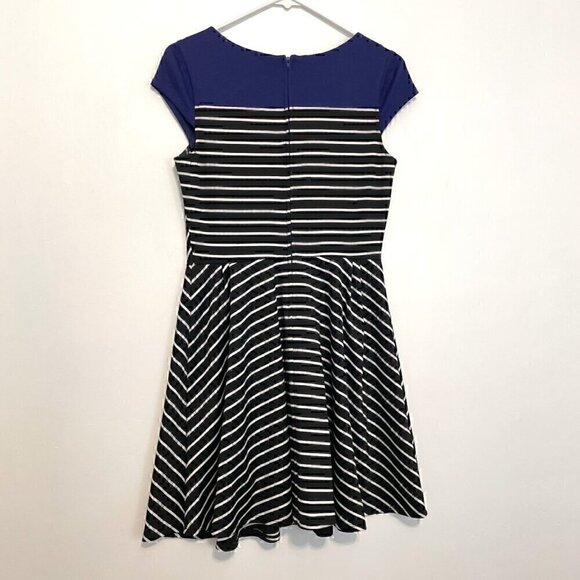 BCX Black White Indigo Colorblock Striped Cap Sleeve Fit & Flare Dress JUNIORS 7 - Picture 9 of 14